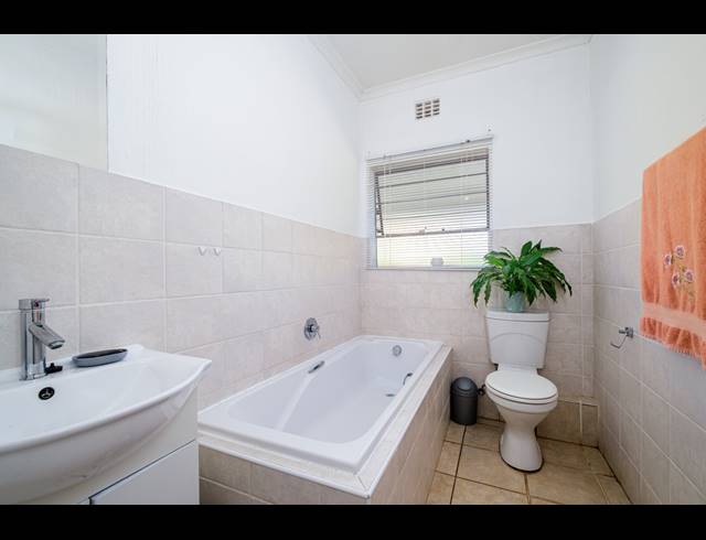 2 BEDROOM TOWNHOUSE FOR SALE IN BERGBRON
